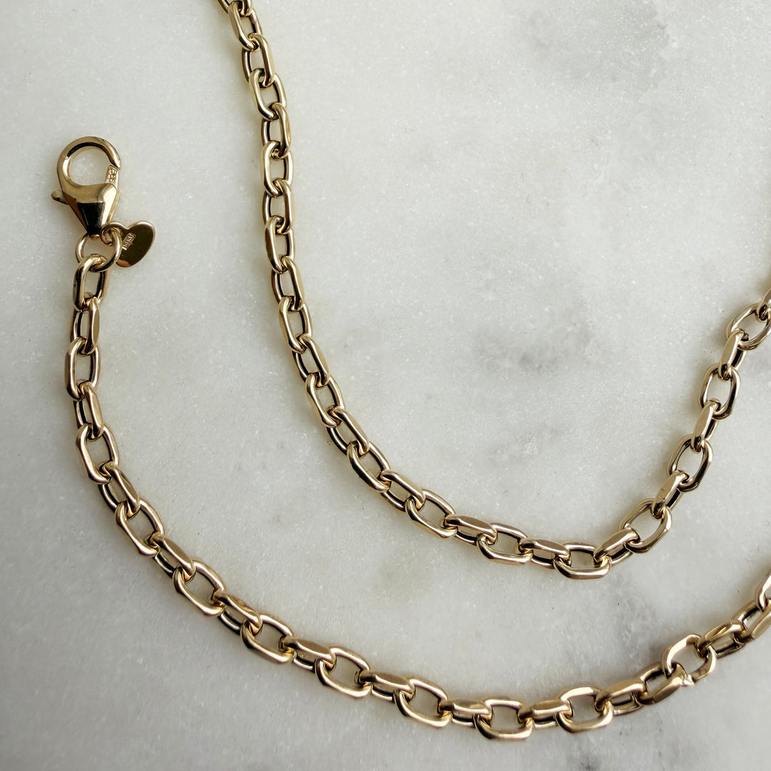 Essential Oval Link Chain